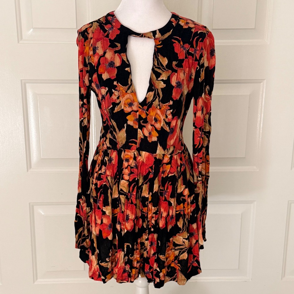 Free People Floral Mini Dress‎ 4 Black Orange Cutout Keyhole Bell Sleeve Boho